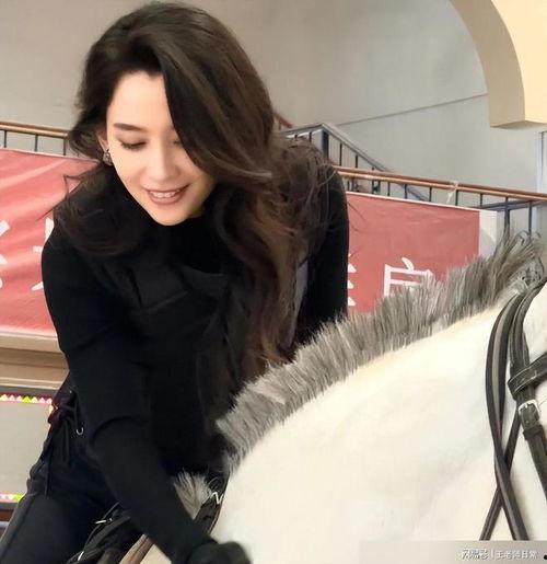 网红吃瓜微信头像女人,揭秘网络红人的时尚潮流与神秘魅力