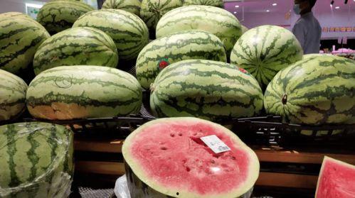 宜丰网红吃瓜事件真相是真的吗,事实与谣言的较量